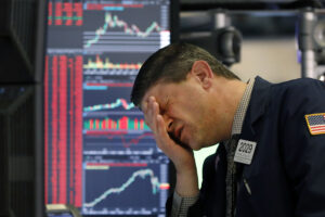 how many points did the dow jones industrial average fall in the stock market crash of 1987