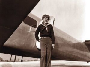 what was the intended destination of amelia earhart on her final flight